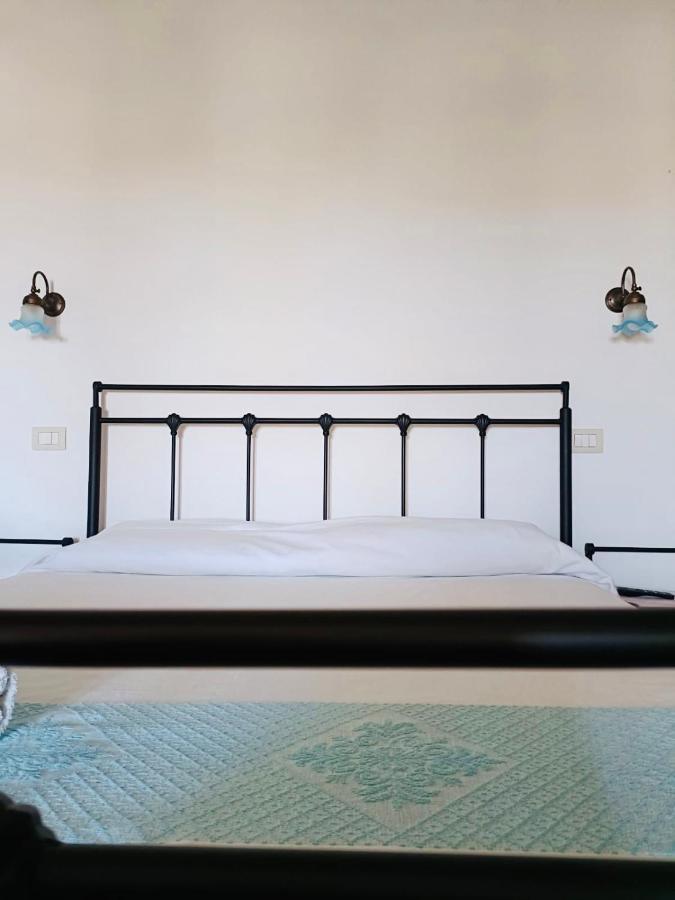 B&B Tre - Rooms & Relax Ористано Экстерьер фото