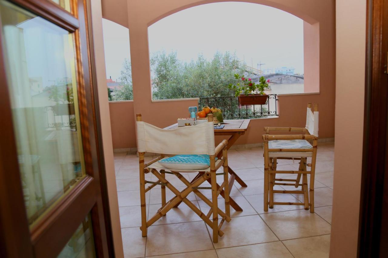 B&B Tre - Rooms & Relax Ористано Экстерьер фото