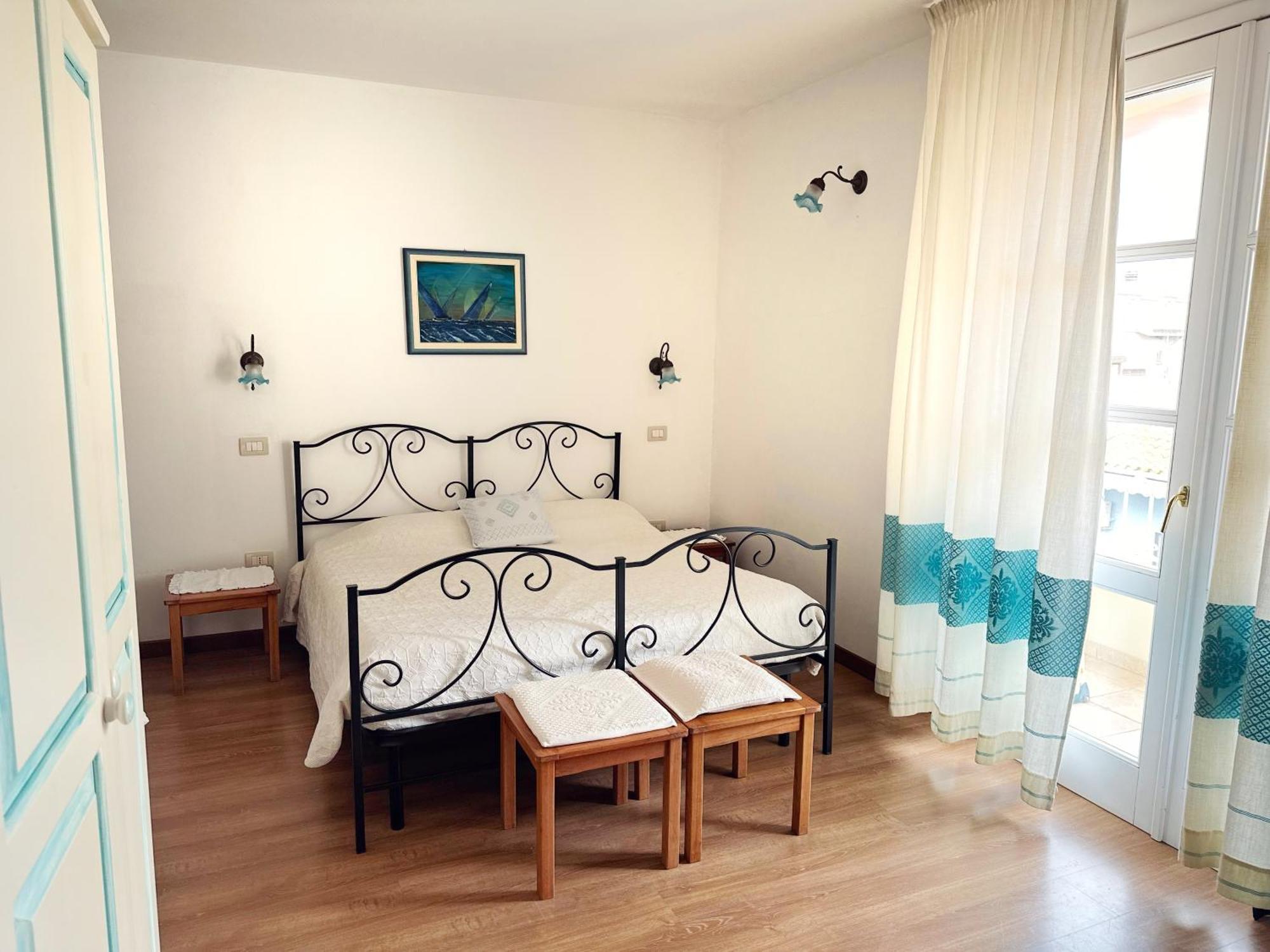 B&B Tre - Rooms & Relax Ористано Экстерьер фото